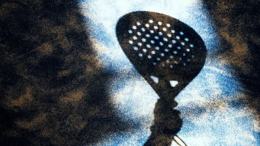como-elegir-la-pala-de-padel-ideal-segun-tu-nivel-y-estilo-de-juego